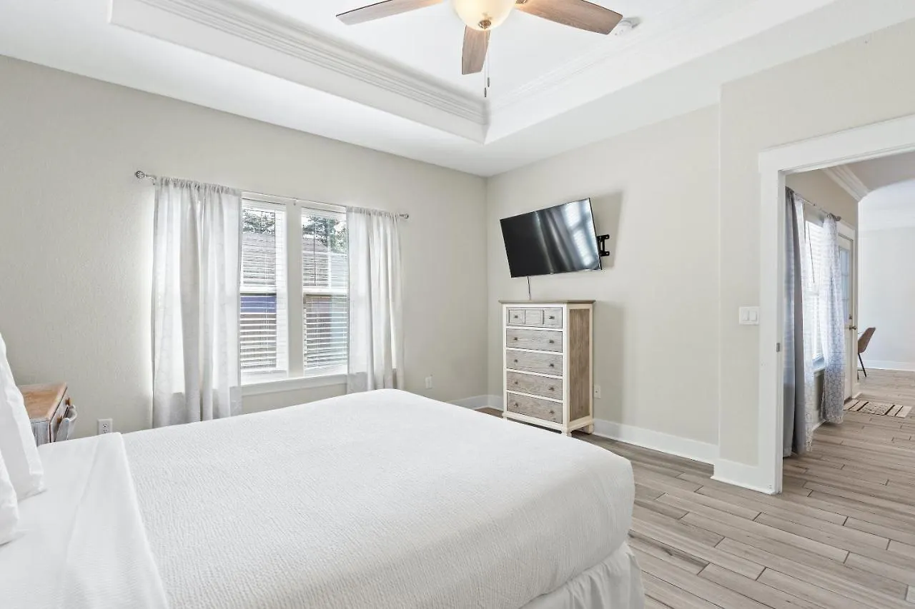 Pet Friendly Beach House - The Beach Getaway By Panhandle Getaways Panama City Beach Verenigde Staten