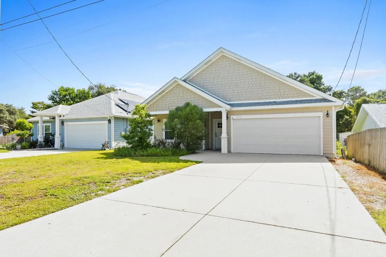 Pet Friendly Beach House - The Beach Getaway By Panhandle Getaways Panama City Beach Nyaraló