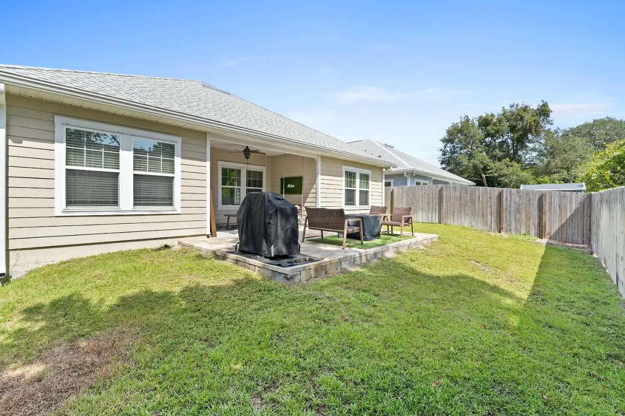 Nyaraló Pet Friendly Beach House - The Beach Getaway By Panhandle Getaways Panama City Beach