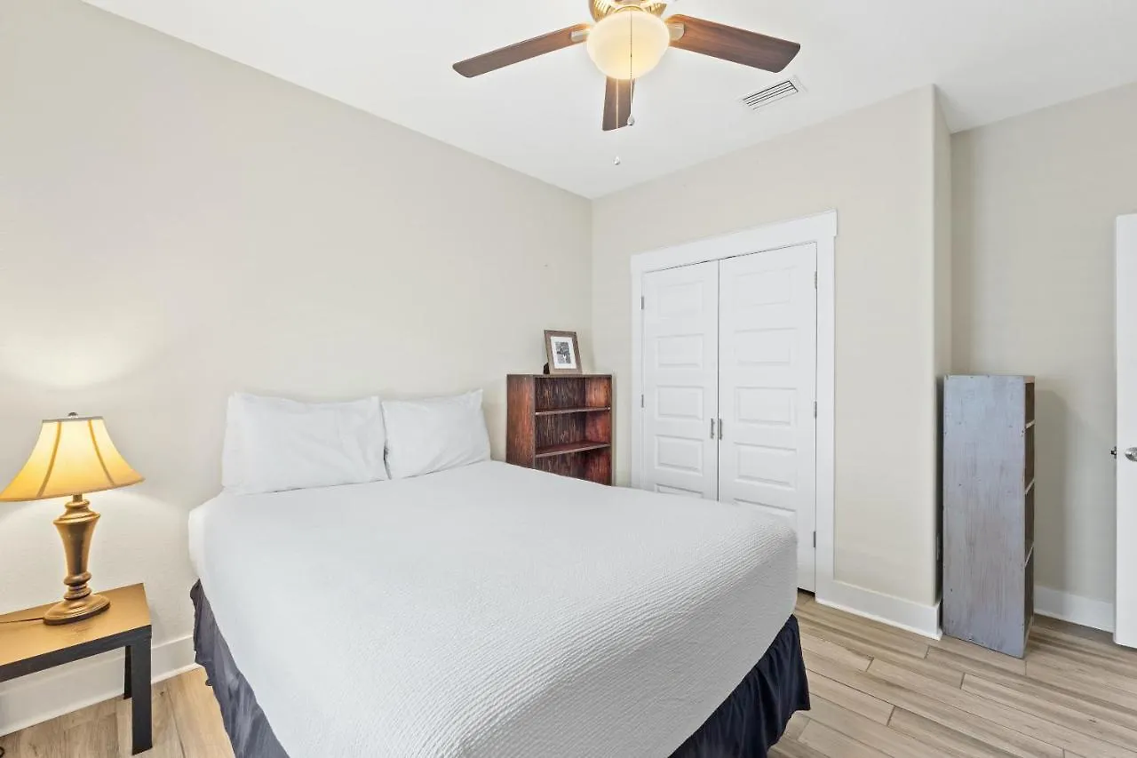 Pet Friendly Beach House - The Beach Getaway By Panhandle Getaways Panama City Beach Nyaraló