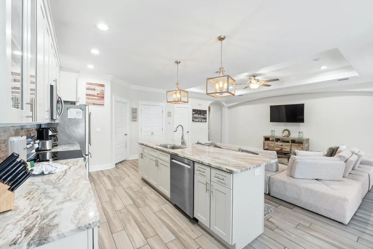 Pet Friendly Beach House - The Beach Getaway By Panhandle Getaways Panama City Beach 0*,  Amerikai Egyesült Államok