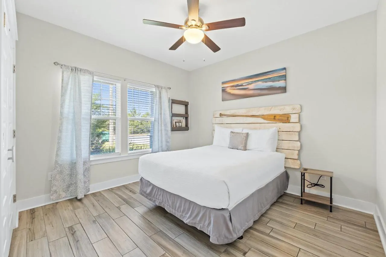 Pet Friendly Beach House - The Beach Getaway By Panhandle Getaways Panama City Beach